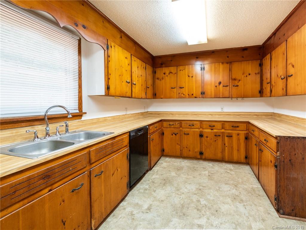 215 Carter Road Monroe, NC 28110 - Photo 7 of 37 Gallery Image 7