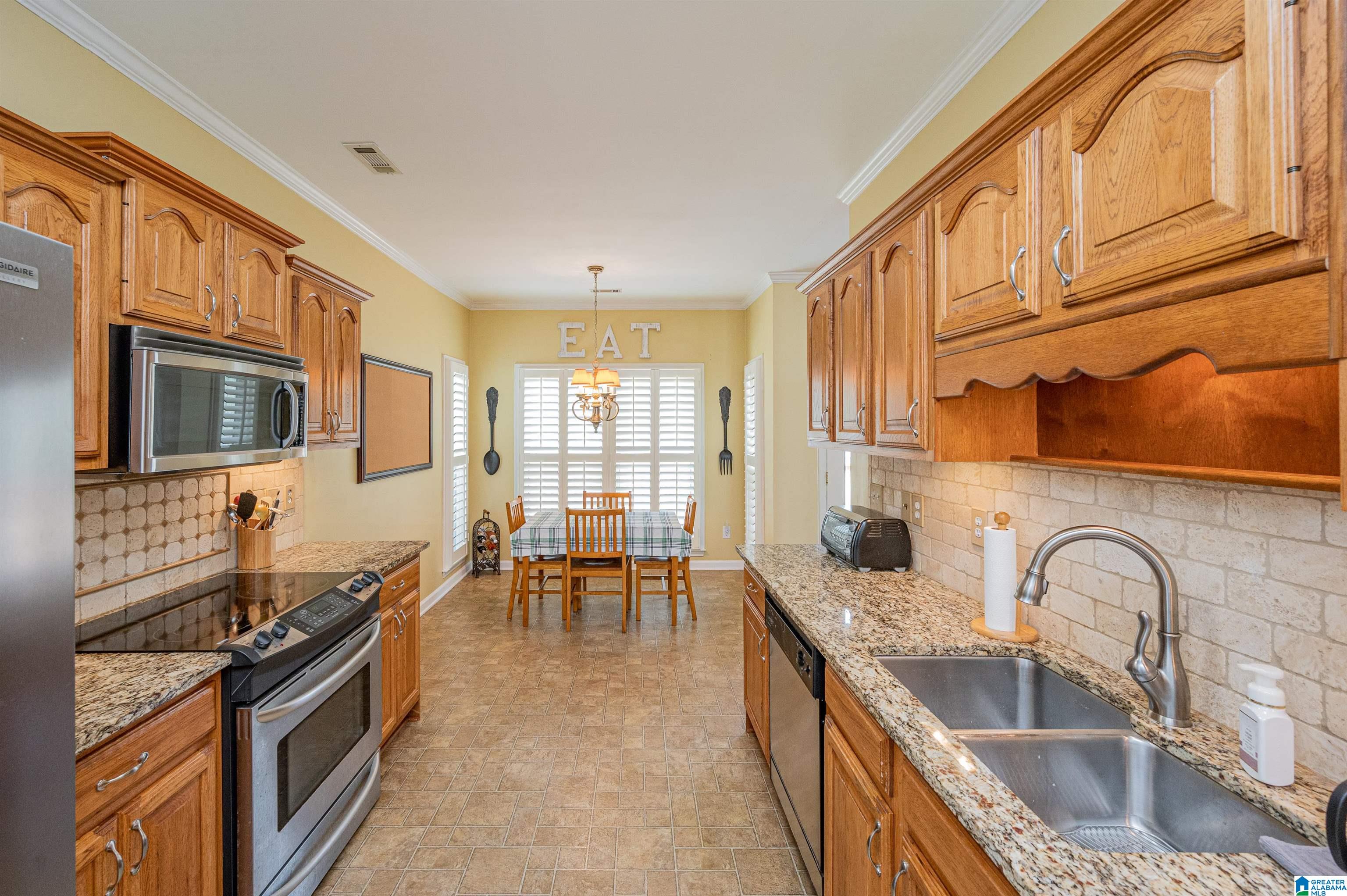 308 Wynlake Circle Alabaster, AL 35007 - Photo 15 of 44