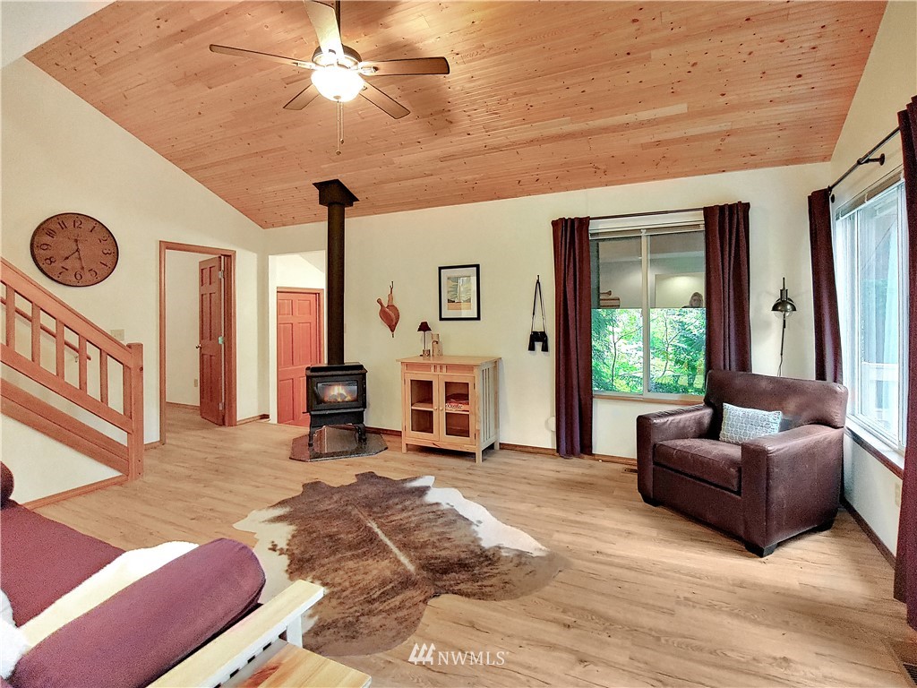 2791 Via Kachess Road Easton, WA 98925 - Photo 4 of 25 Gallery Image 4