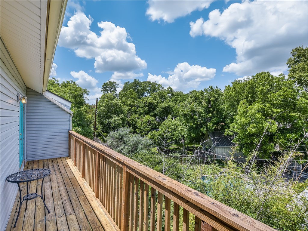 3011 Fruth Street, Unit 302 Austin, TX 78705 - Photo 3 of 16