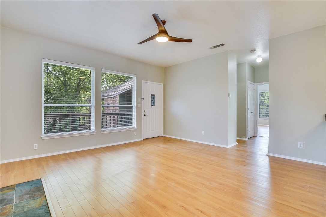 3011 Fruth Street, Unit 302 Austin, TX 78705 - Photo 6 of 16
