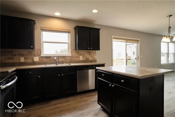 $2,900 | 13912 Luxor Chase, Fishers, IN 46038