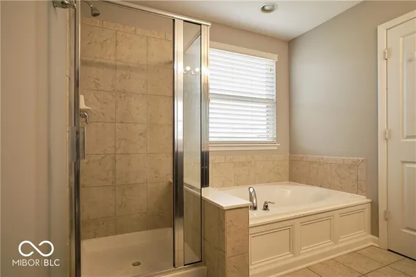 $2,900 | 13912 Luxor Chase, Fishers, IN 46038