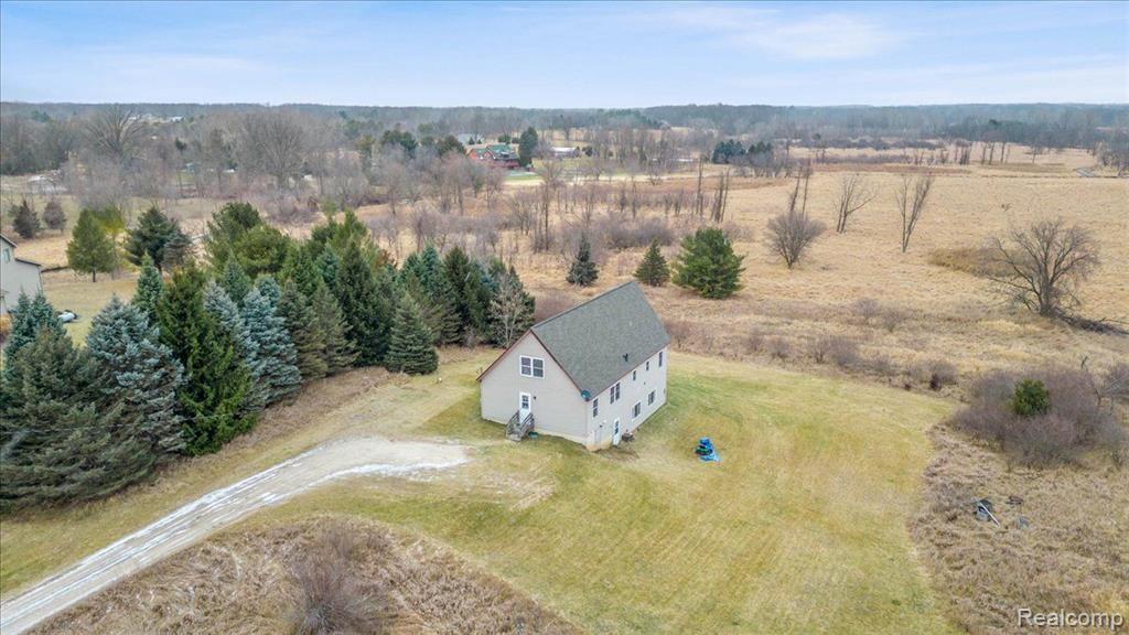 3050 Steinacker Road Howell, MI 48855 - Photo 8 of 31