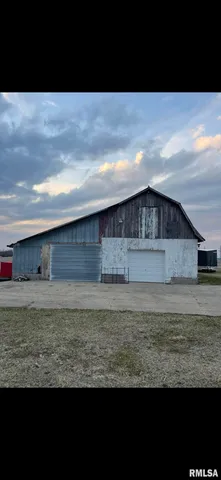 $299,900 | 16379 Sand Road, Fulton, IL 61252