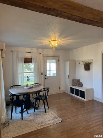 $325,000 | 16379 Sand Road, Fulton, IL 61252