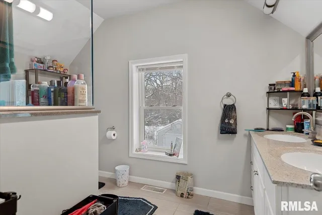 $140,000 | 908 North Walnut Street, Springfield, IL 62702