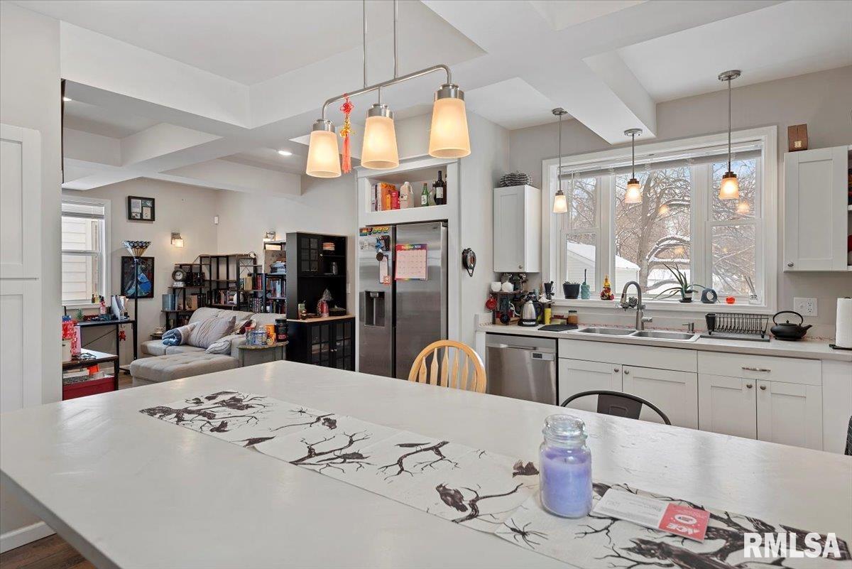 908 North Walnut Street Springfield, IL 62702 - Photo 8 of 29