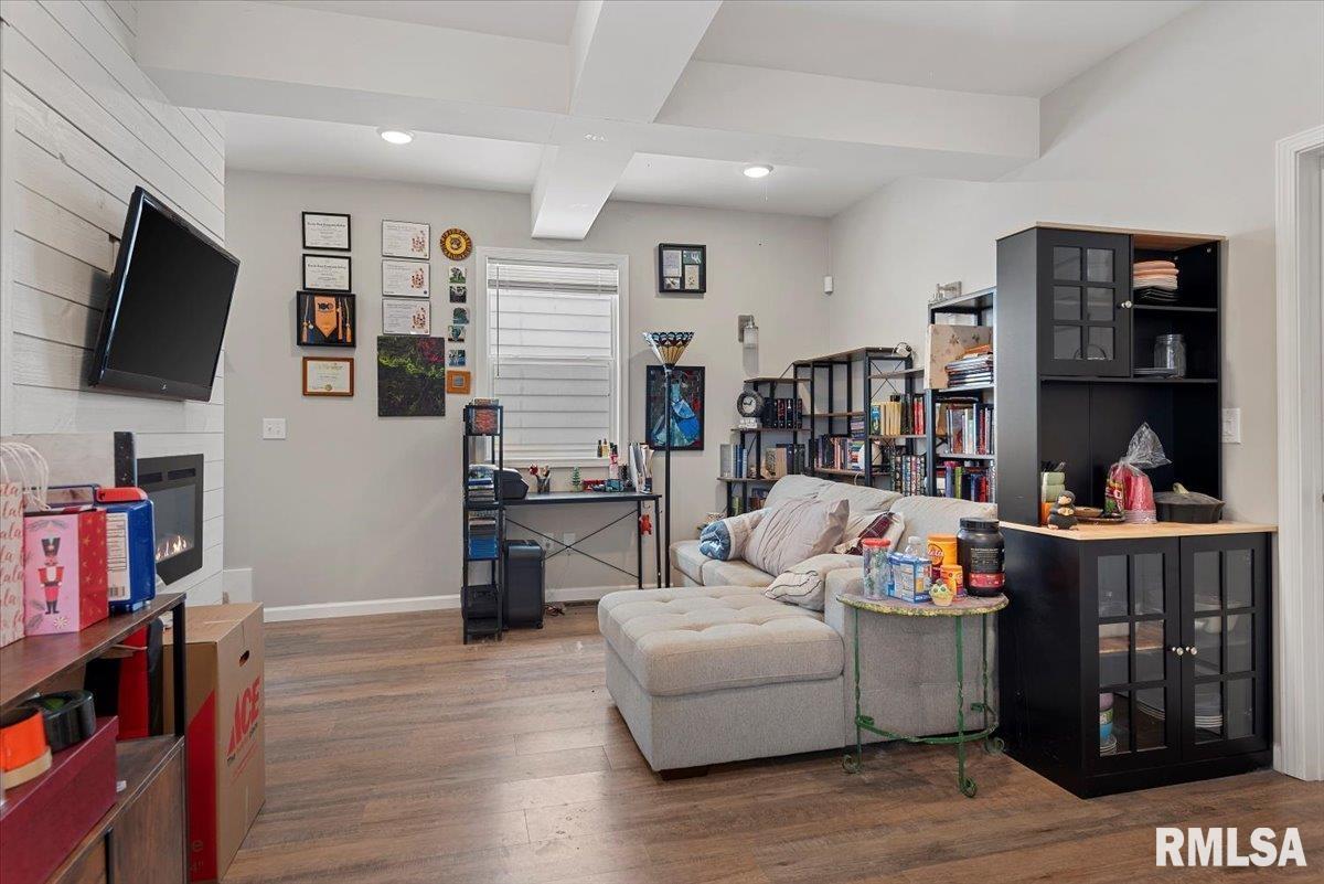 908 North Walnut Street Springfield, IL 62702 - Photo 9 of 29