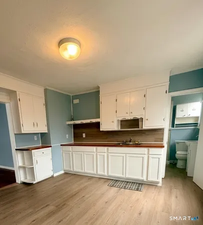 $1,350 | 125 Ward Street, Unit D, Wallingford, CT 06492