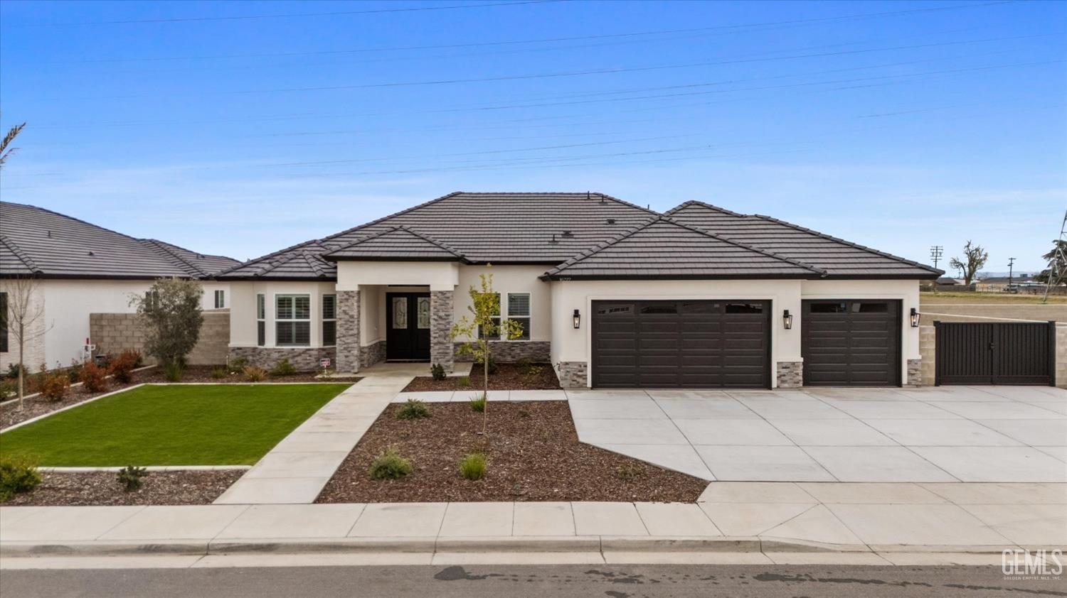 Undisclosed Address Bakersfield, CA 93314 - Photo 4 of 35 Gallery Image 4