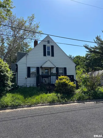 $205,000 | 601 West Garfield Avenue, Bartonville, IL 61607