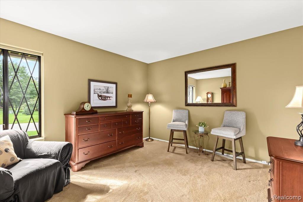 1961 Pondview Court Rochester Hills, MI 48309 - Photo 13 of 21
