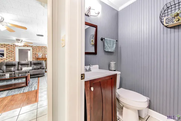 $430,000 | 1022 Bayou Blue Bypass Road, Thibodaux, LA 70301