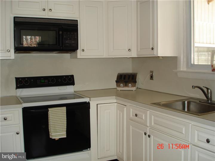 50 Starling Road Southampton, PA 18966 - Photo 10 of 25 Kitchen