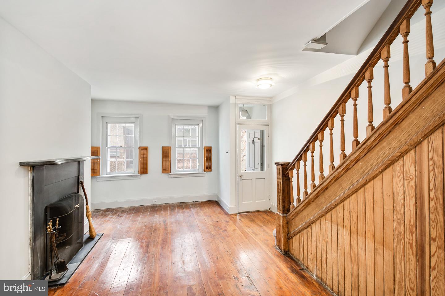 736 Manning Street Philadelphia, PA 19106 - Photo 6 of 22