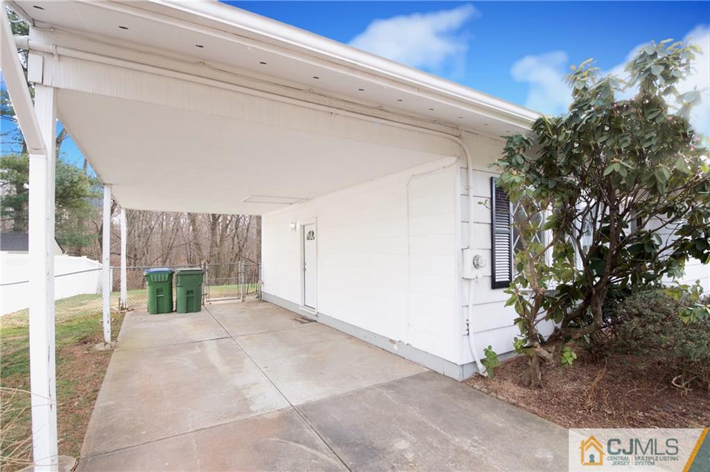 9 Brookside Road Edison, NJ 08817 - Photo 2 of 24