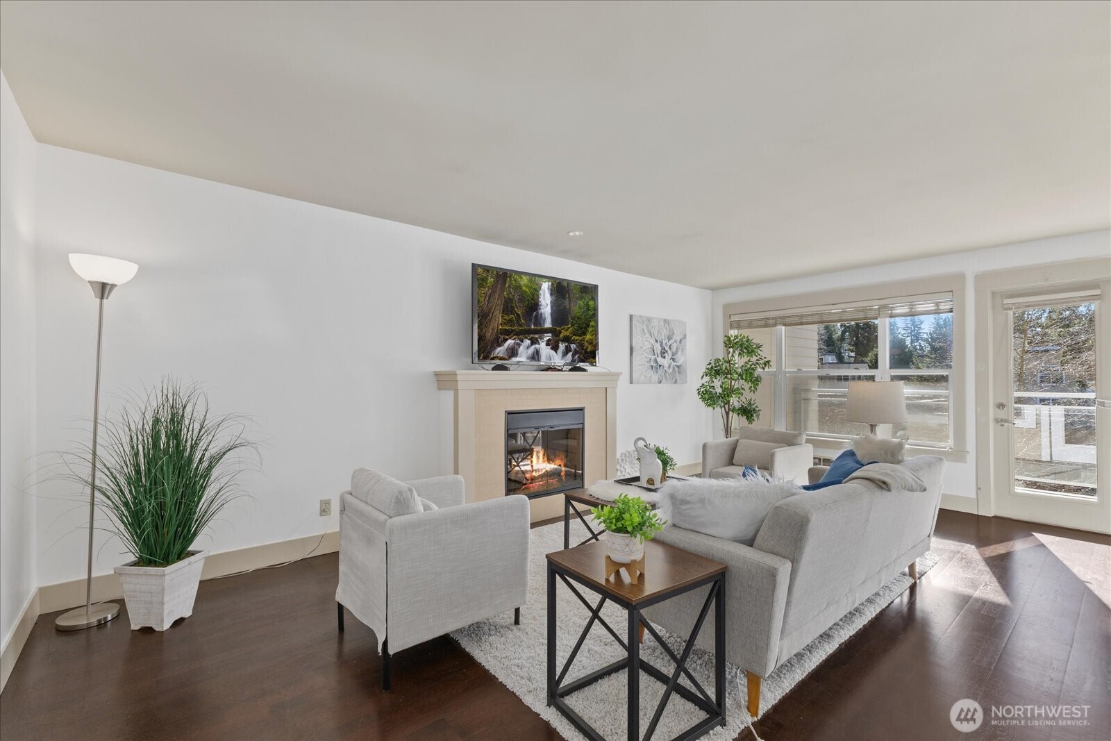 23015 Edmonds Way, Unit A307 Edmonds, WA 98020 - Photo 4 of 27