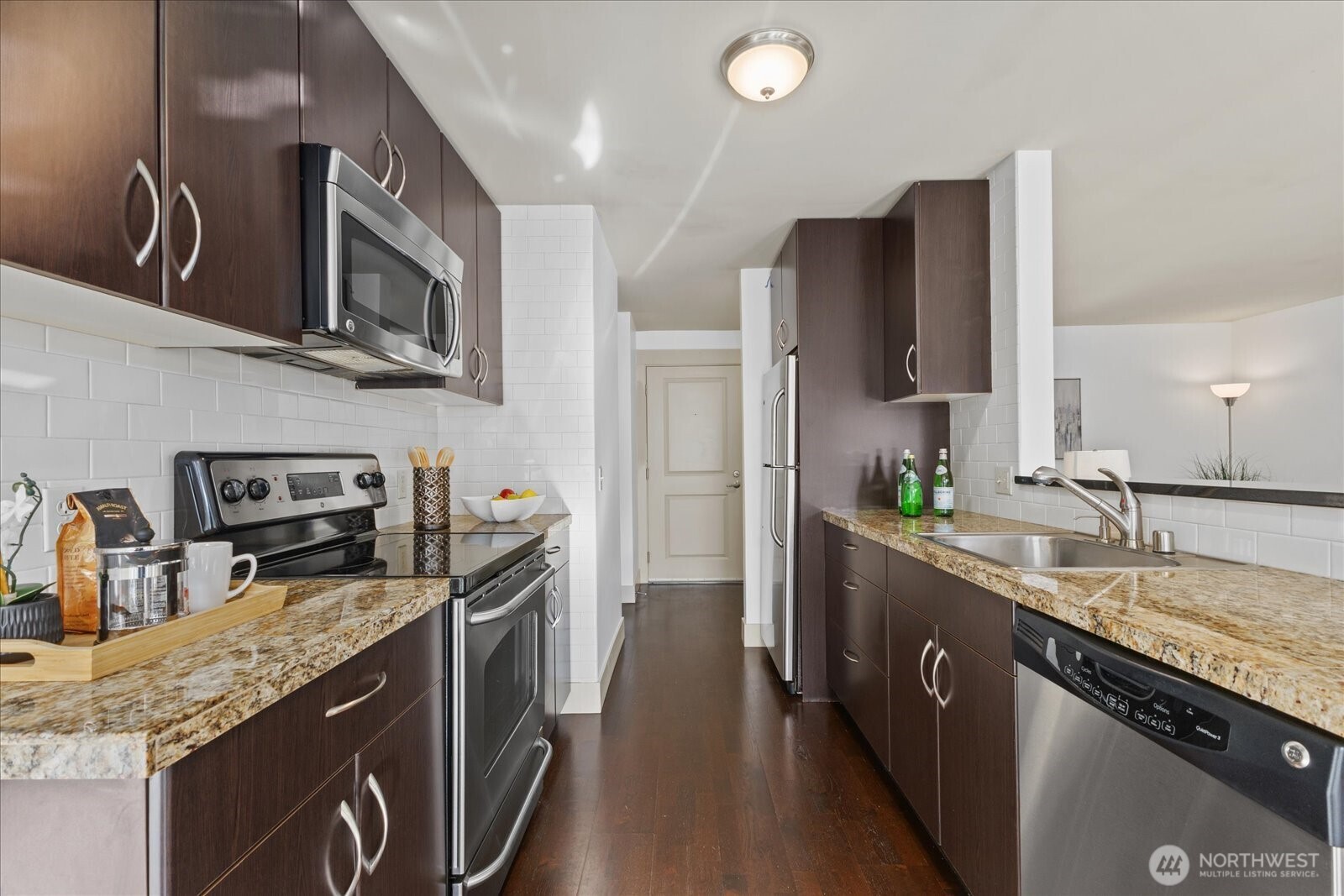 23015 Edmonds Way, Unit A307 Edmonds, WA 98020 - Photo 7 of 27