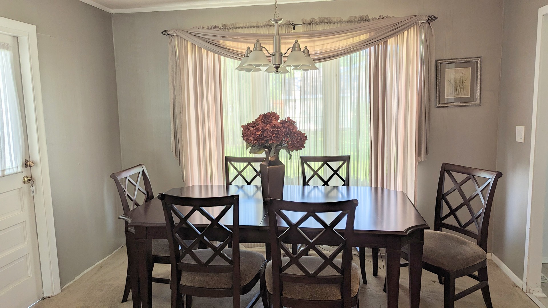 1370 Hassell Road Hoffman Estates, IL 60169 - Photo 6 of 17 a dining room with furniture and window