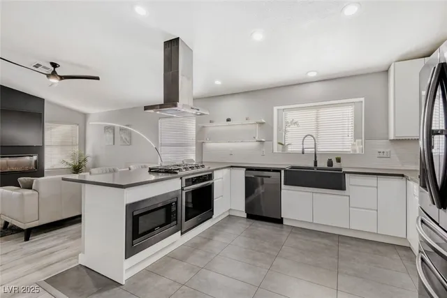 $600,000 | 1915 Coralino Drive, Henderson, NV 89074