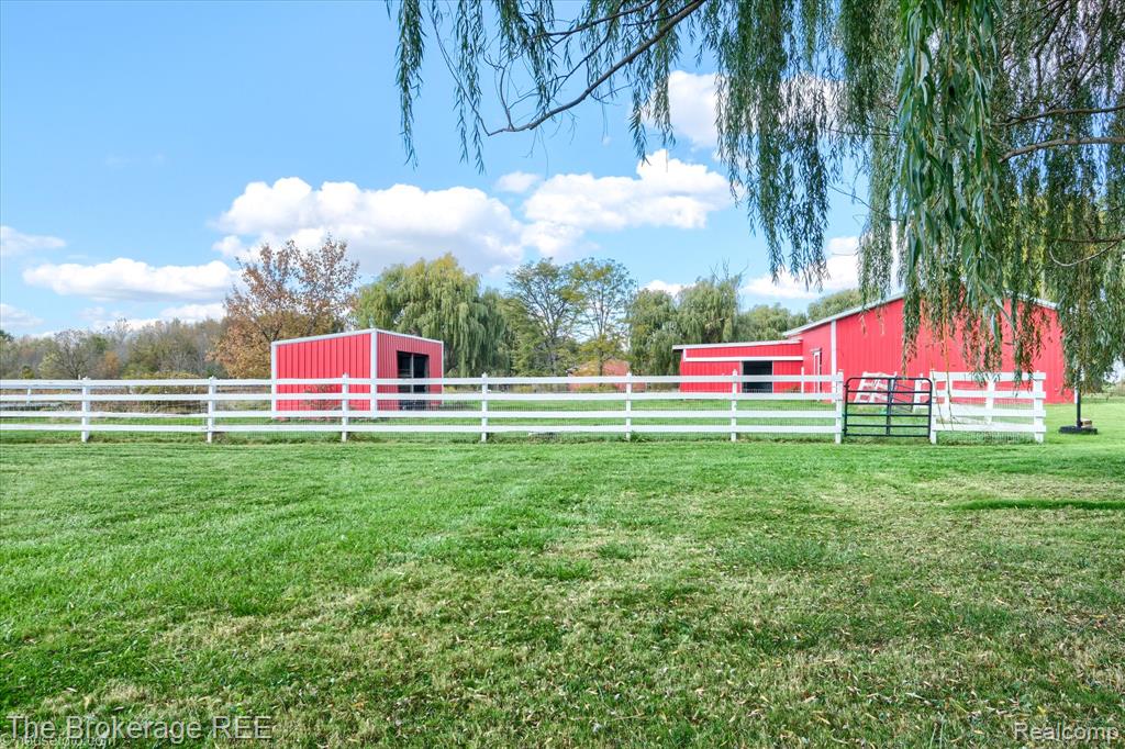 8171 North Linden Road Mount Morris, MI 48458 - Photo 11 of 62