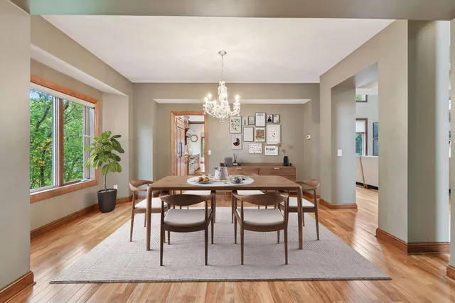 $1,850,000 | 17558 George Moran Drive, Eden Prairie, MN 55347