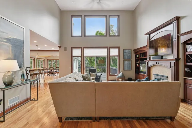 $1,850,000 | 17558 George Moran Drive, Eden Prairie, MN 55347