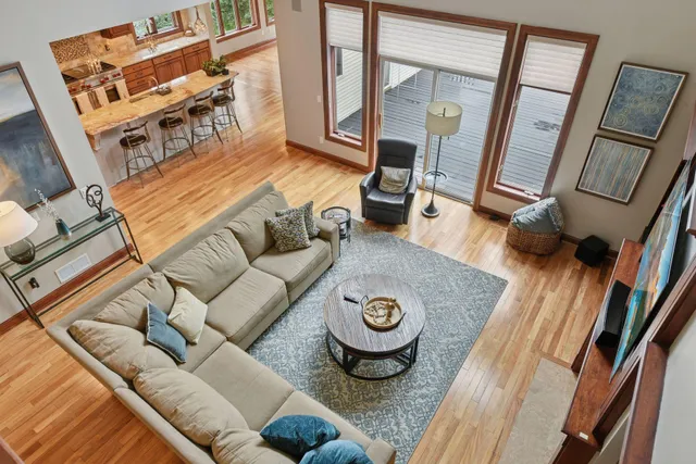 $1,850,000 | 17558 George Moran Drive, Eden Prairie, MN 55347