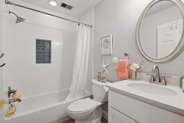 $1,850,000 | 17558 George Moran Drive, Eden Prairie, MN 55347