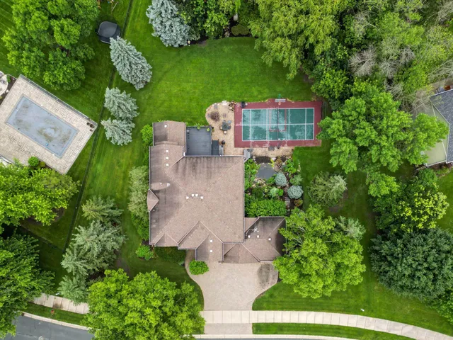 $1,850,000 | 17558 George Moran Drive, Eden Prairie, MN 55347