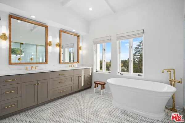 $65,000 | 1514 Sorrento Drive, Pacific Palisades, CA 90272