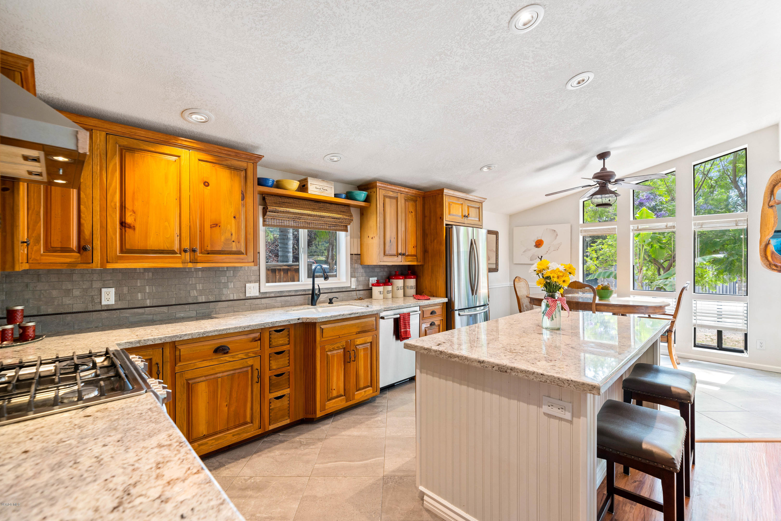 855 Oso Road Ojai, CA 93023 - Photo 13 of 55 855 Oso Road MLS (16 of 45)