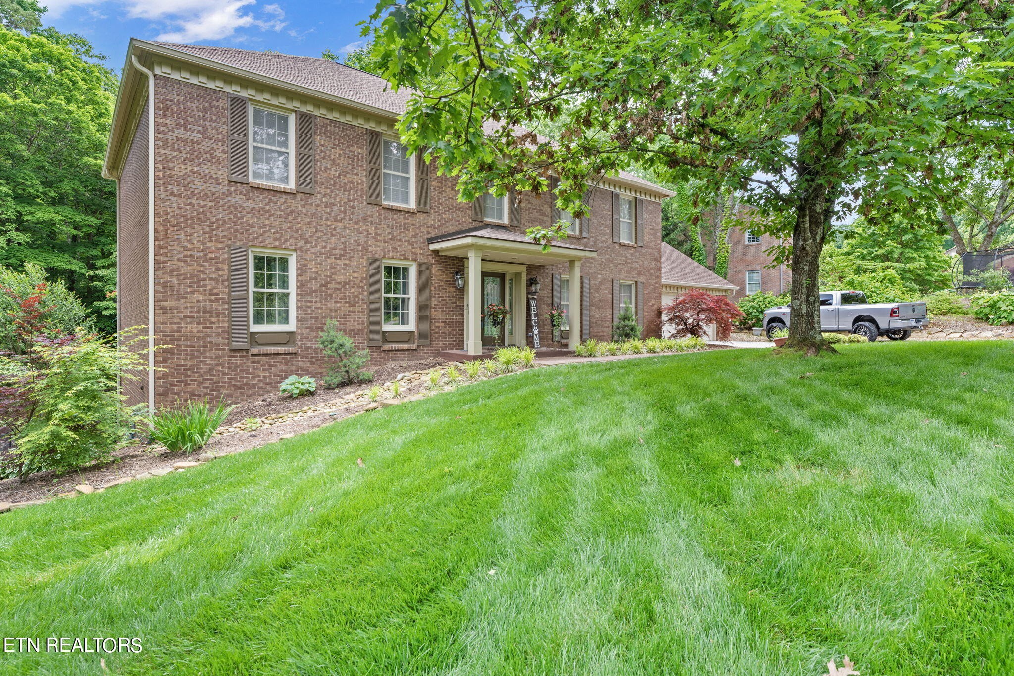 107 Crestview Lane Oak Ridge, TN 37830 - Photo 2 of 56