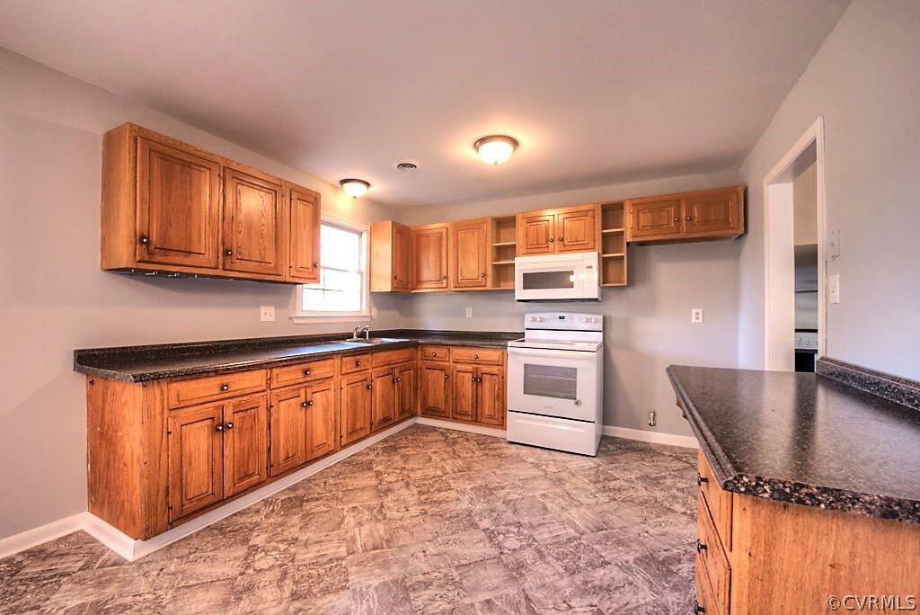 11009 Walton Lake Road Disputanta, VA 23842 - Photo 11 of 26 Gallery Image 11
