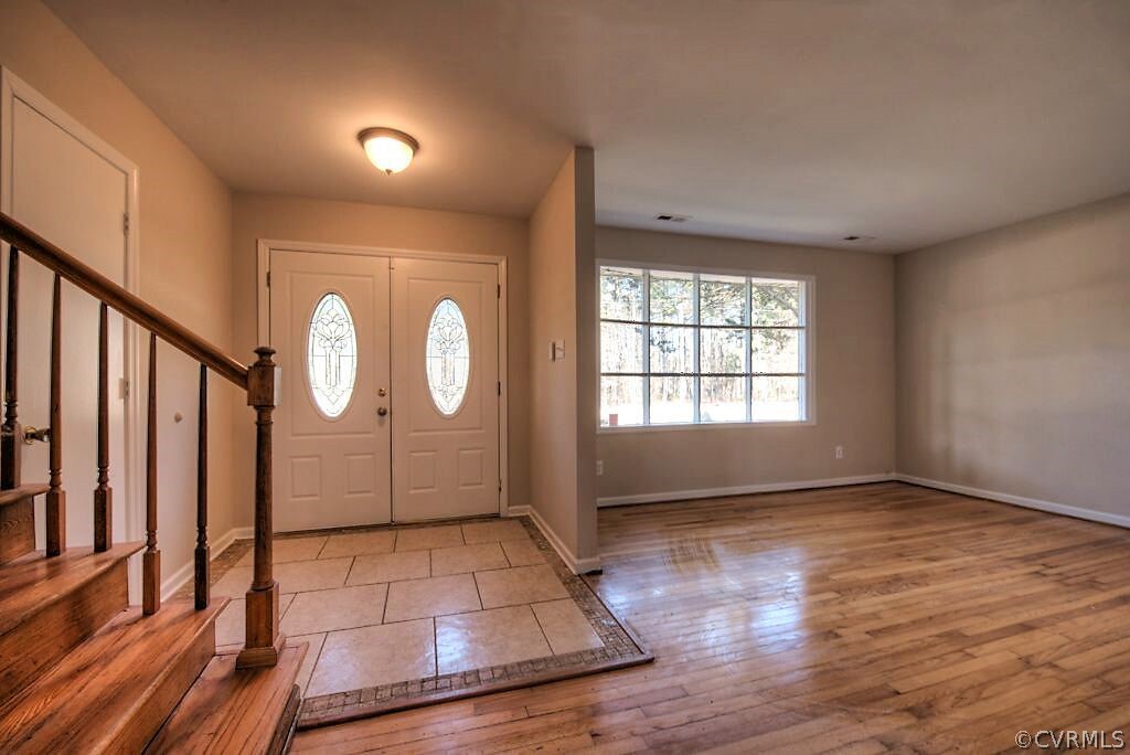 11009 Walton Lake Road Disputanta, VA 23842 - Photo 5 of 26 Gallery Image 5