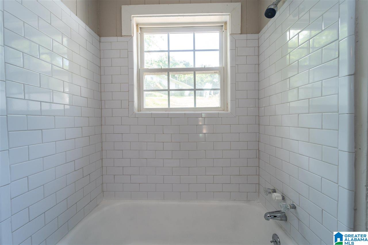 306 6th Avenue East Oneonta, AL 35121 - Photo 6 of 6