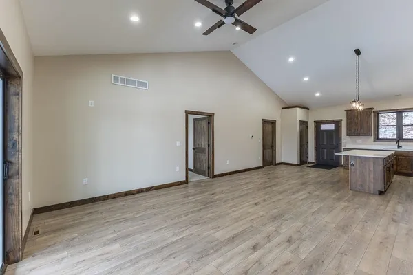 $429,000 | 7248 S Bluff, De Soto, WI 54624