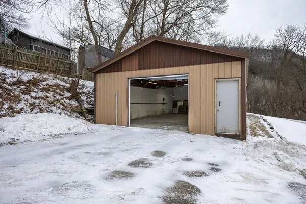 $429,000 | 7248 S Bluff, De Soto, WI 54624