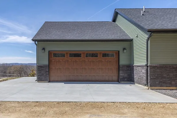 $429,000 | 7248 S Bluff, De Soto, WI 54624