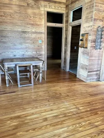 $2,300 | 303 East 20th Avenue, Covington, LA 70433