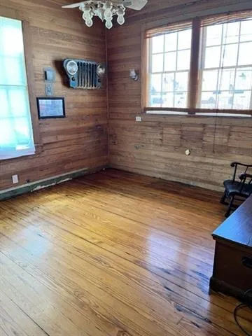 $2,300 | 303 East 20th Avenue, Covington, LA 70433