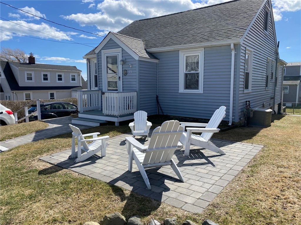 20 St James Road Narragansett, RI 02882 - Photo 3 of 36 Front Patio