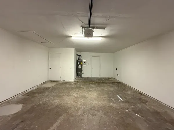 $1,995 | 6101 Melody Lane, Watauga, TX 76148