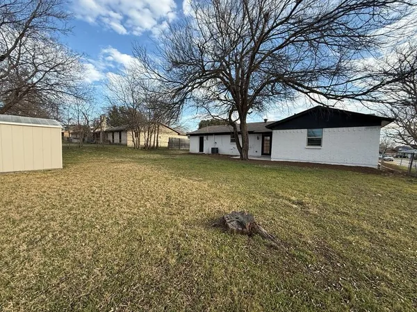 $1,995 | 6101 Melody Lane, Watauga, TX 76148