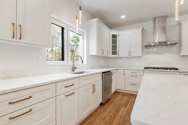 $1,225,000 | 85 Jewell Street, Mansfield, MA 02048