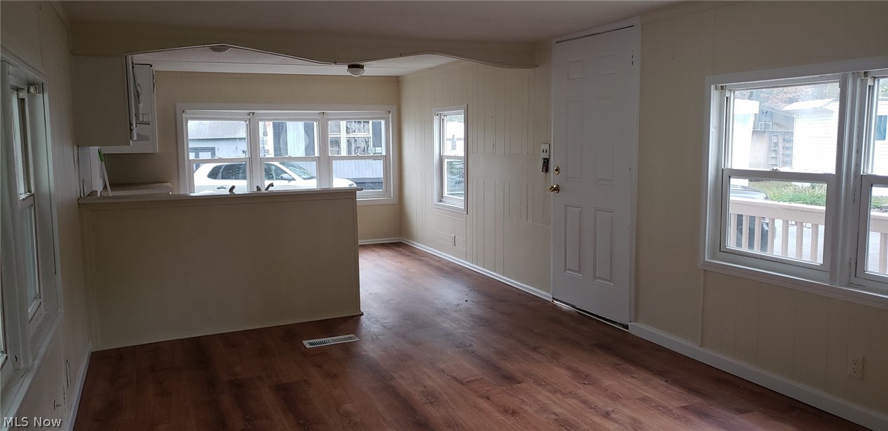 2305 East Waterloo Road, Unit 26 Akron, OH 44312 - Photo 4 of 9