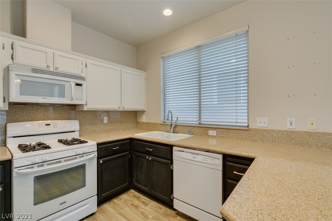 2183 Polynesia Circle Henderson, NV 89074 - Photo 30 of 50