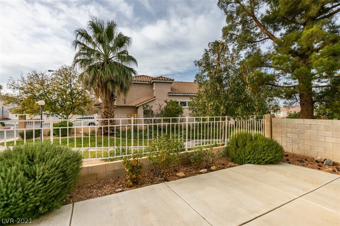 2183 Polynesia Circle Henderson, NV 89074 - Photo 43 of 50