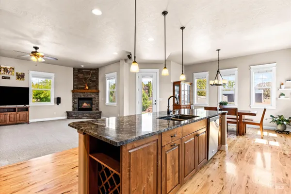 $1,175,000 | 8020 Upland Drive, Nampa, ID 83686